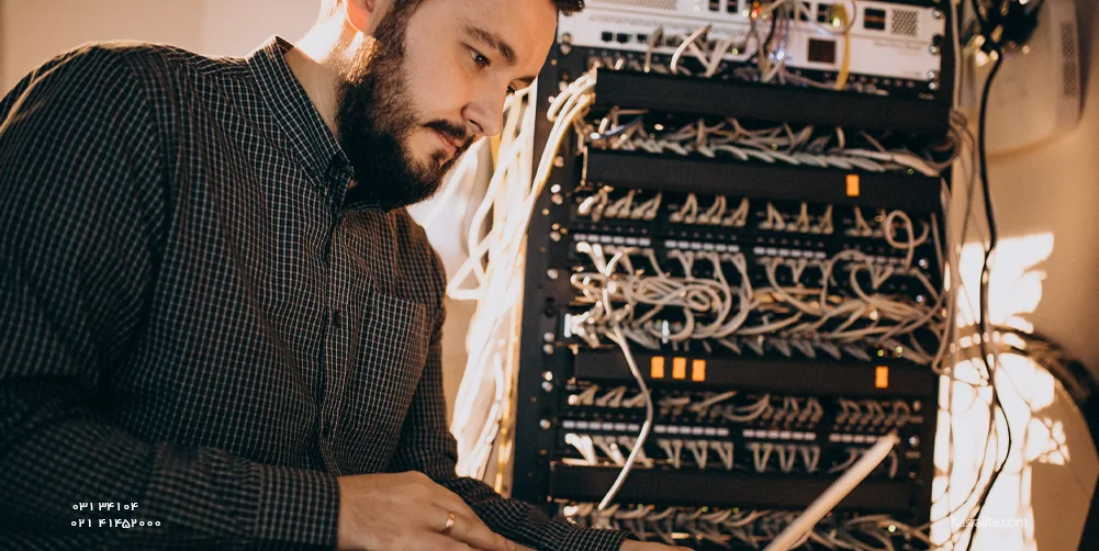 سامانههای حضور و غیاب؛ ابزاری حیاتی برای کسبوکارهای کوچک و متوسط در ایران